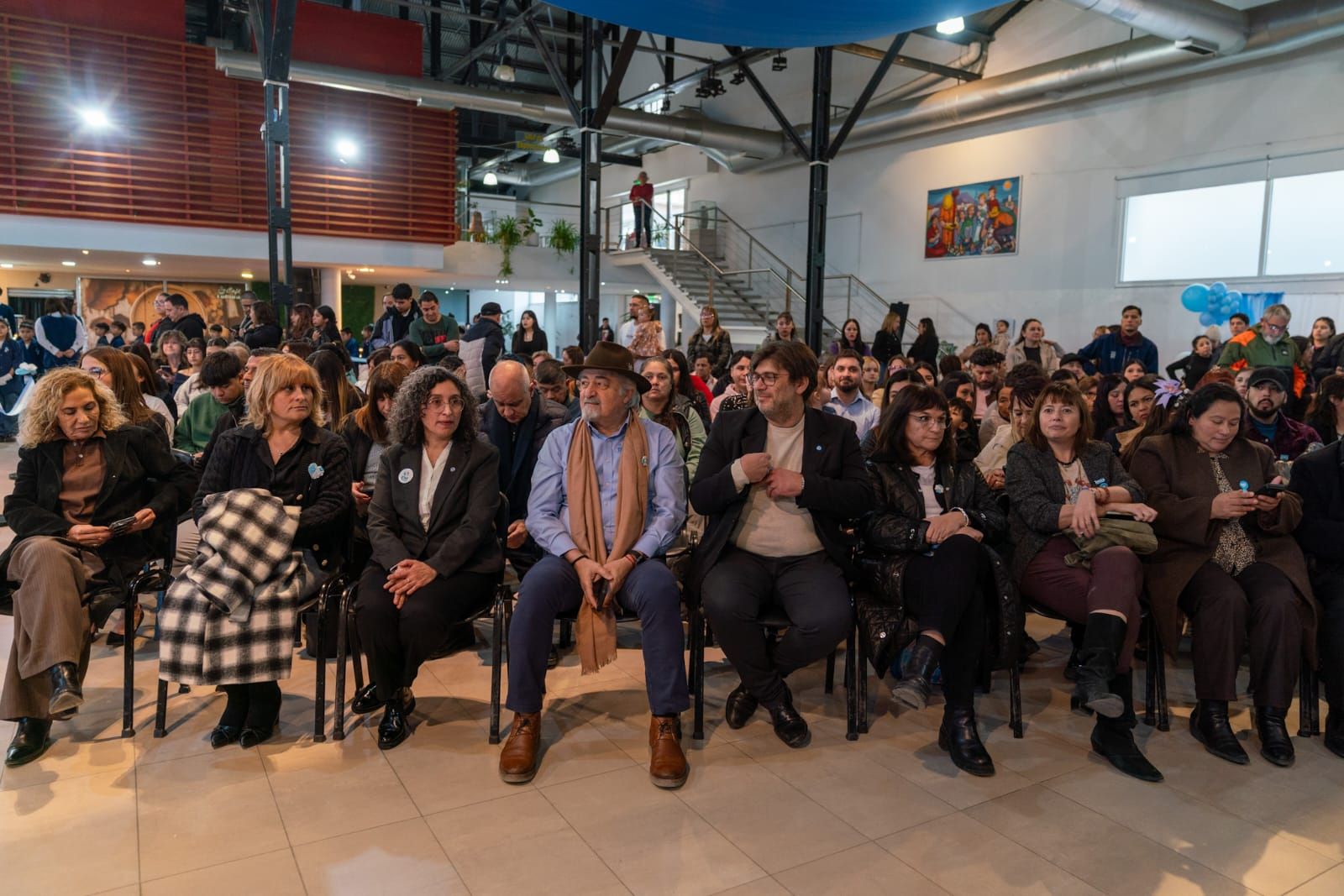 Othar participó de la Promesa a la Bandera de la primera promoción de alumnos de la Escuela Municipal