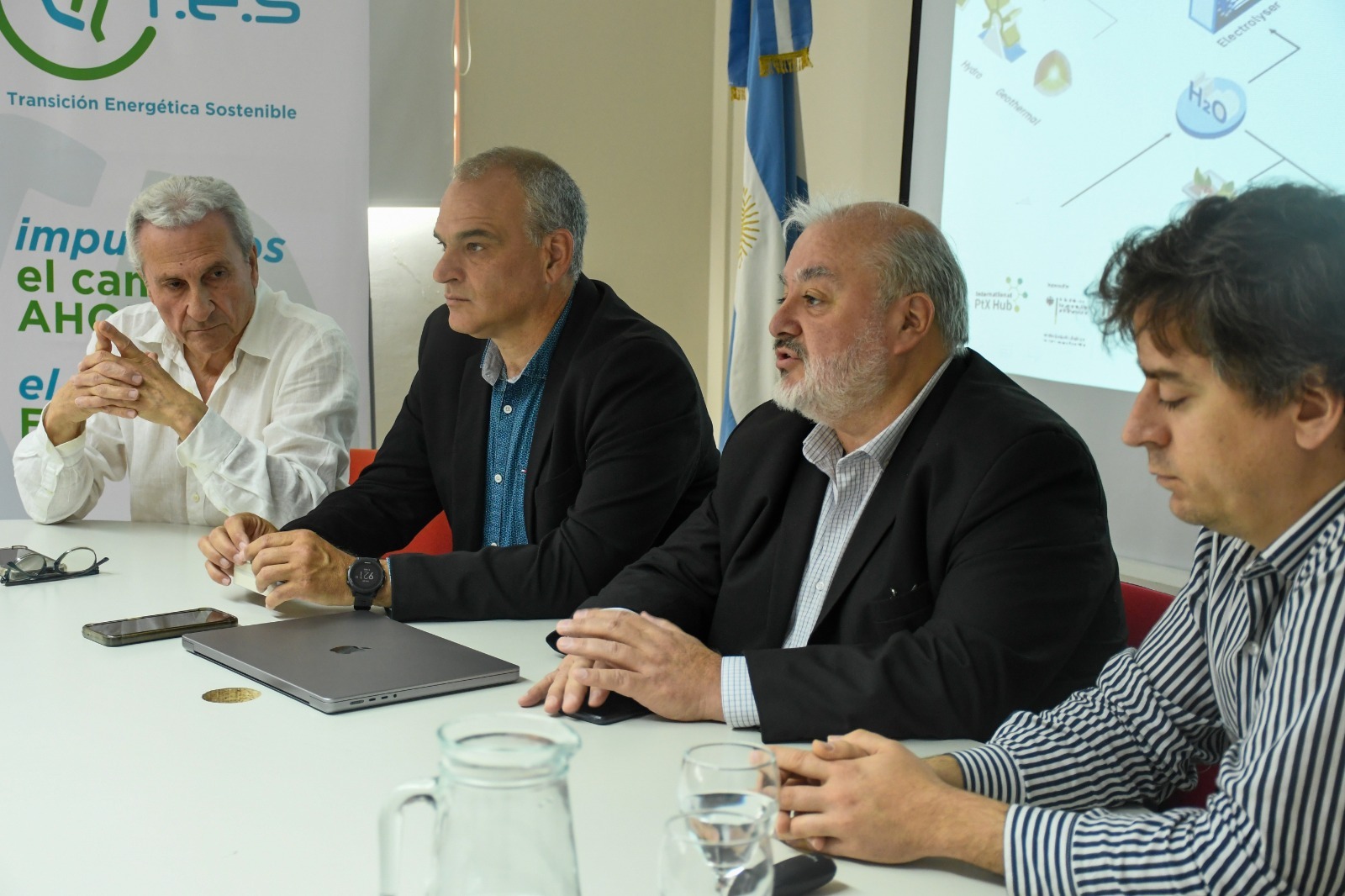 Comodoro Conocimiento capacitó sobre hidrógeno y Power-to-X renovable en Chubut