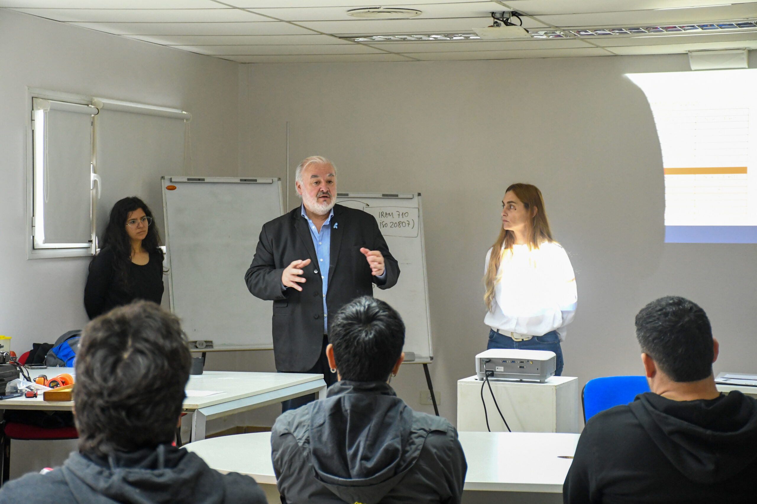 Comodoro Conocimiento y el INTI impulsan una capacitación estratégica para fortalecer la industria regional